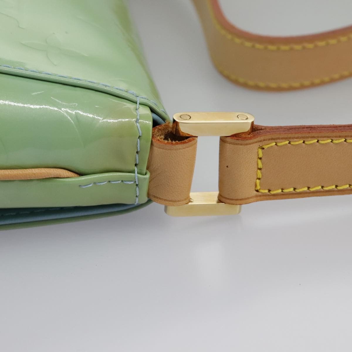 Louis Vuitton Thompson Street Green Patent Leather Shoulder Bag Size ONE SIZE - 14 Thumbnail