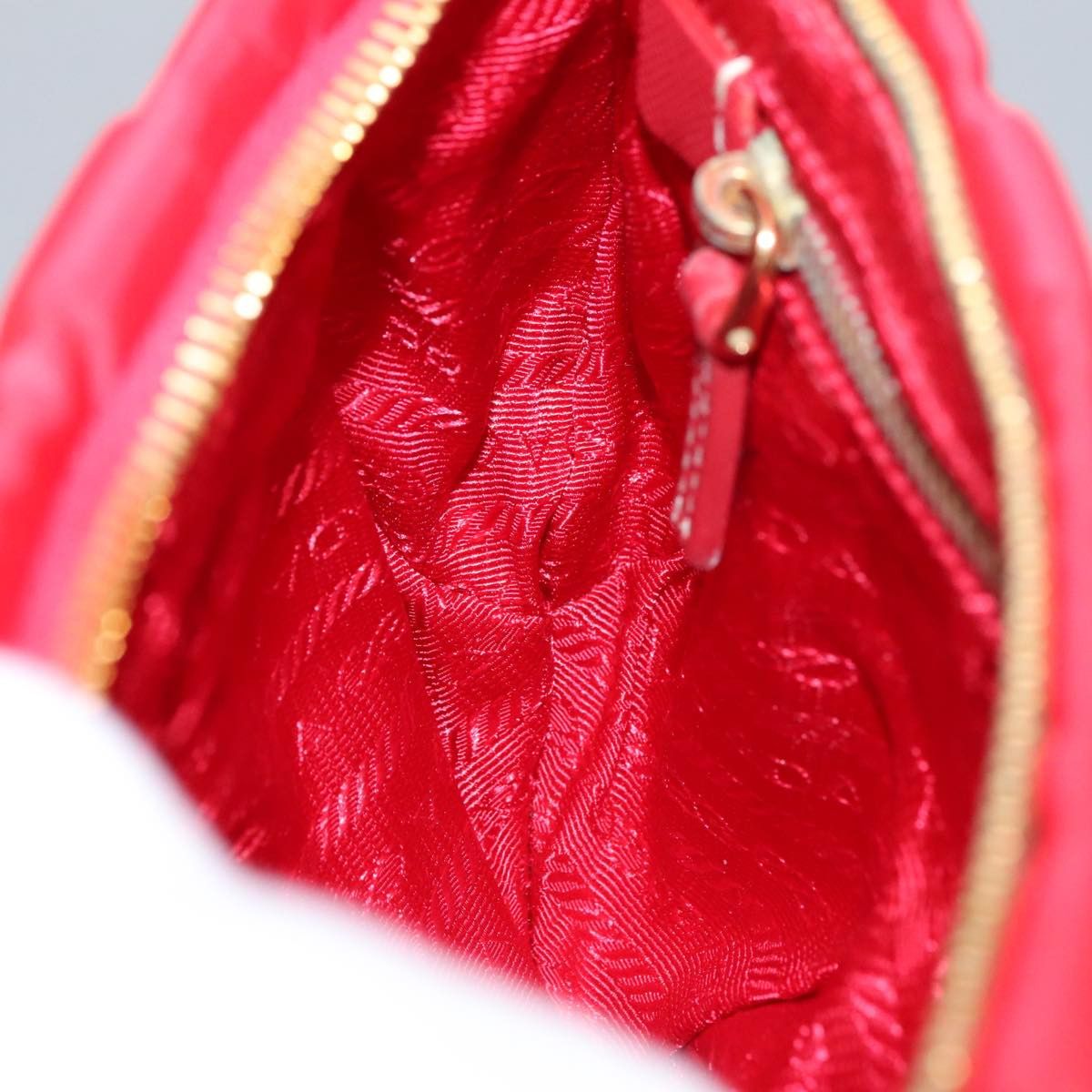 Prada Tessuto Red Synthetic Clutch Bag (Pre-Owned) Size ONE SIZE - 19 Thumbnail