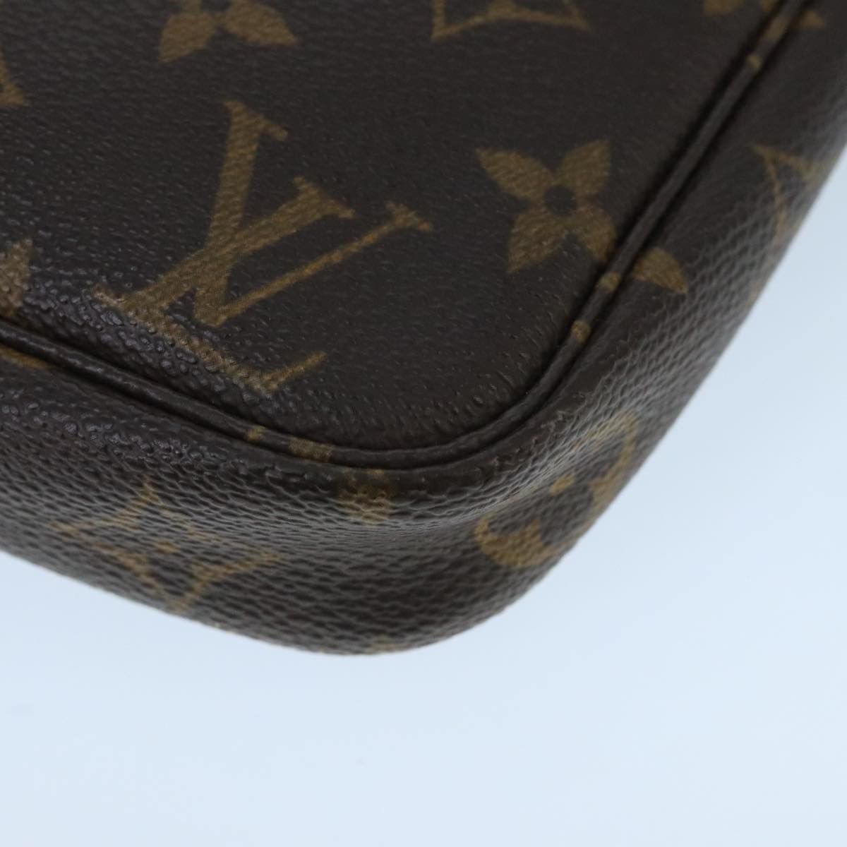 Louis Vuitton Pochette Accessoire Black Canvas Clutch Bag (Pre-Owned) Size ONE SIZE - 19 Thumbnail