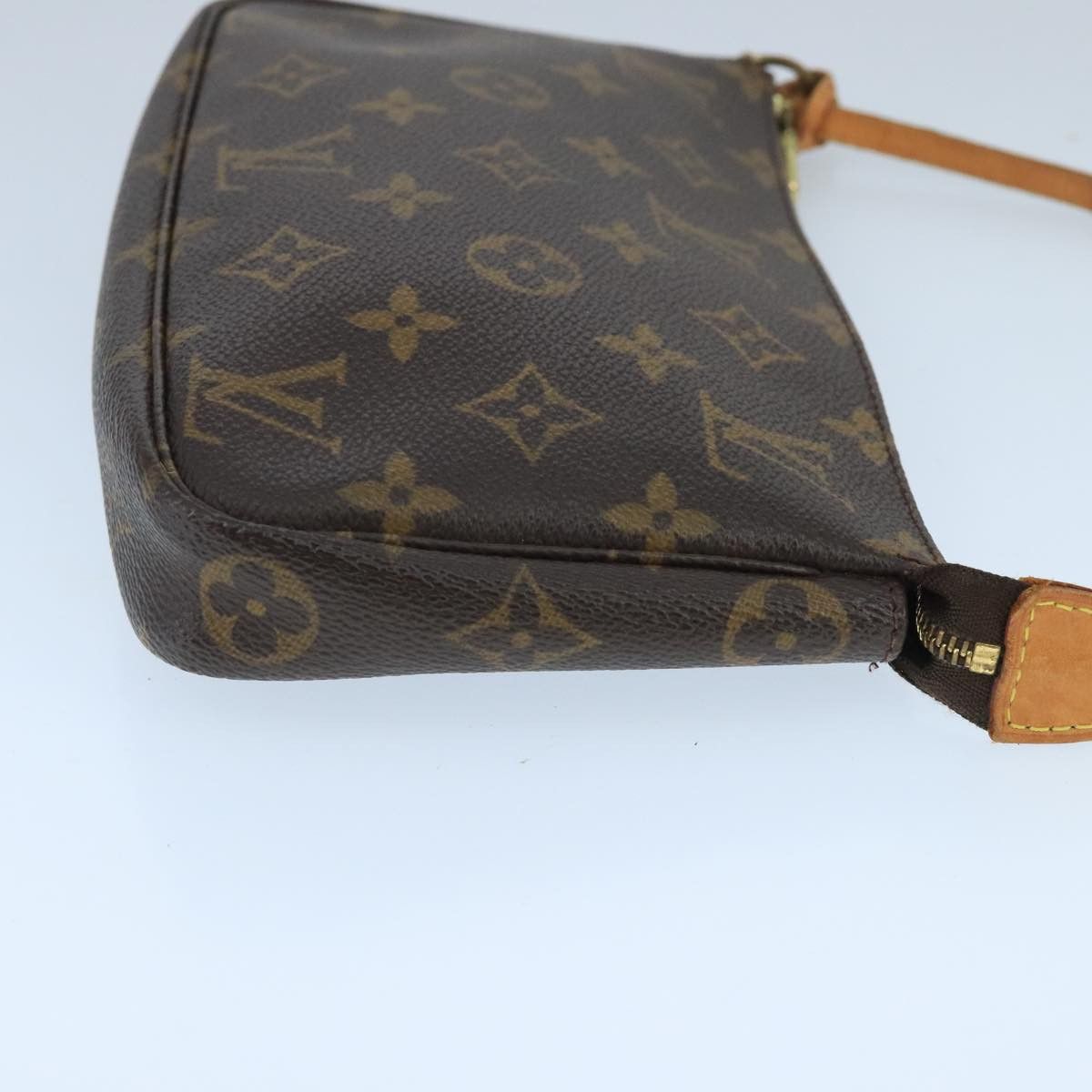 Louis Vuitton Pochette Accessoire Black Canvas Clutch Bag (Pre-Owned) Size ONE SIZE - 3 Thumbnail