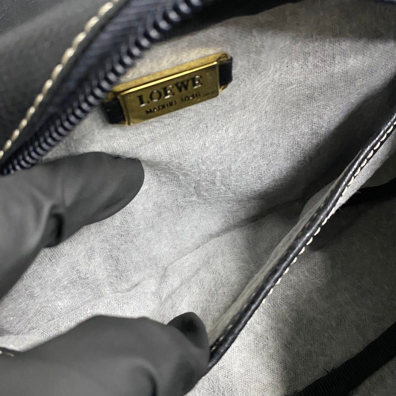 Loewe Loewe Shoulder Bag Black Leather Size ONE SIZE - 9 Thumbnail