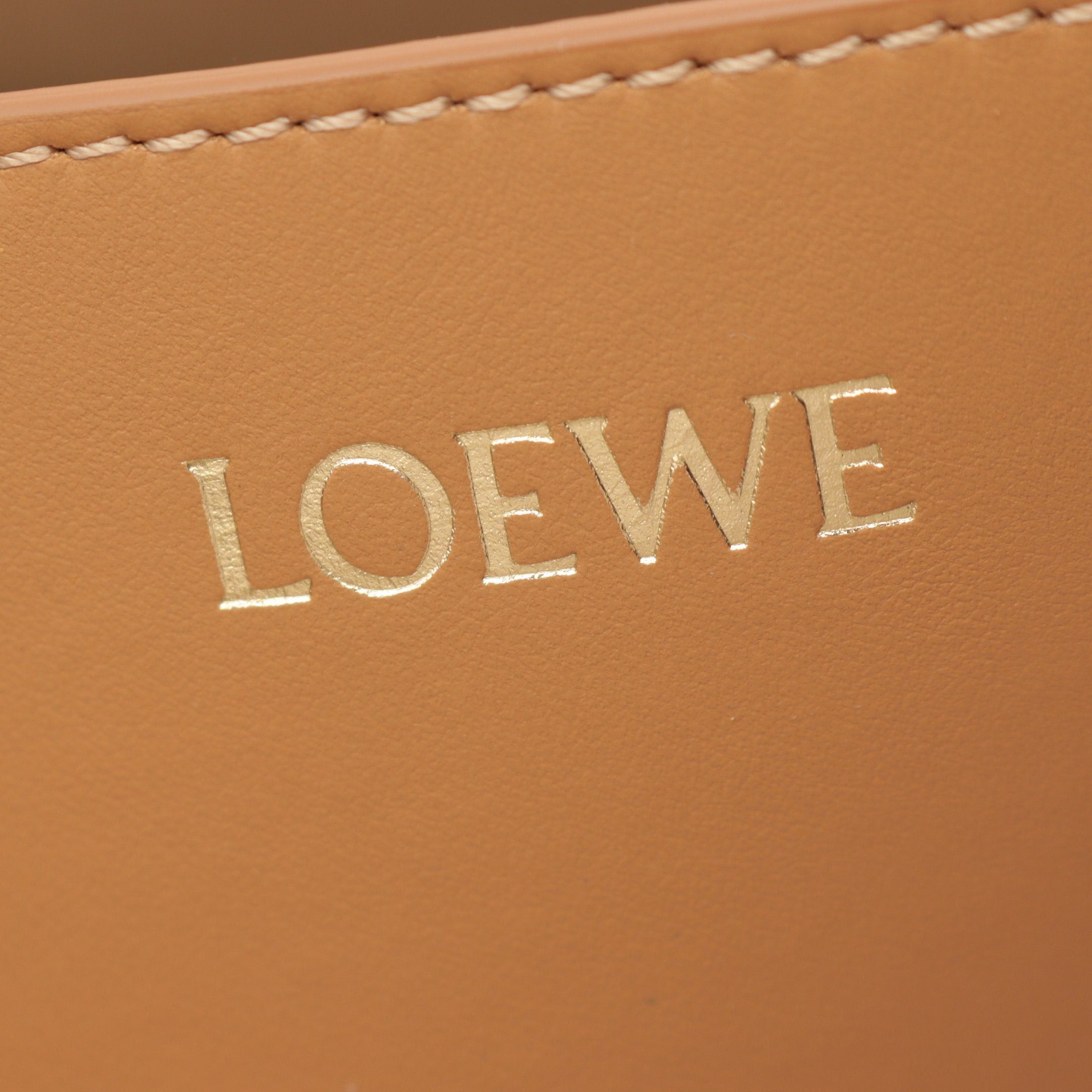 Loewe Loewe Puzzle Fold Xl Shoulder Bag Tote Leather Light Brown Size ONE SIZE - 4 Thumbnail