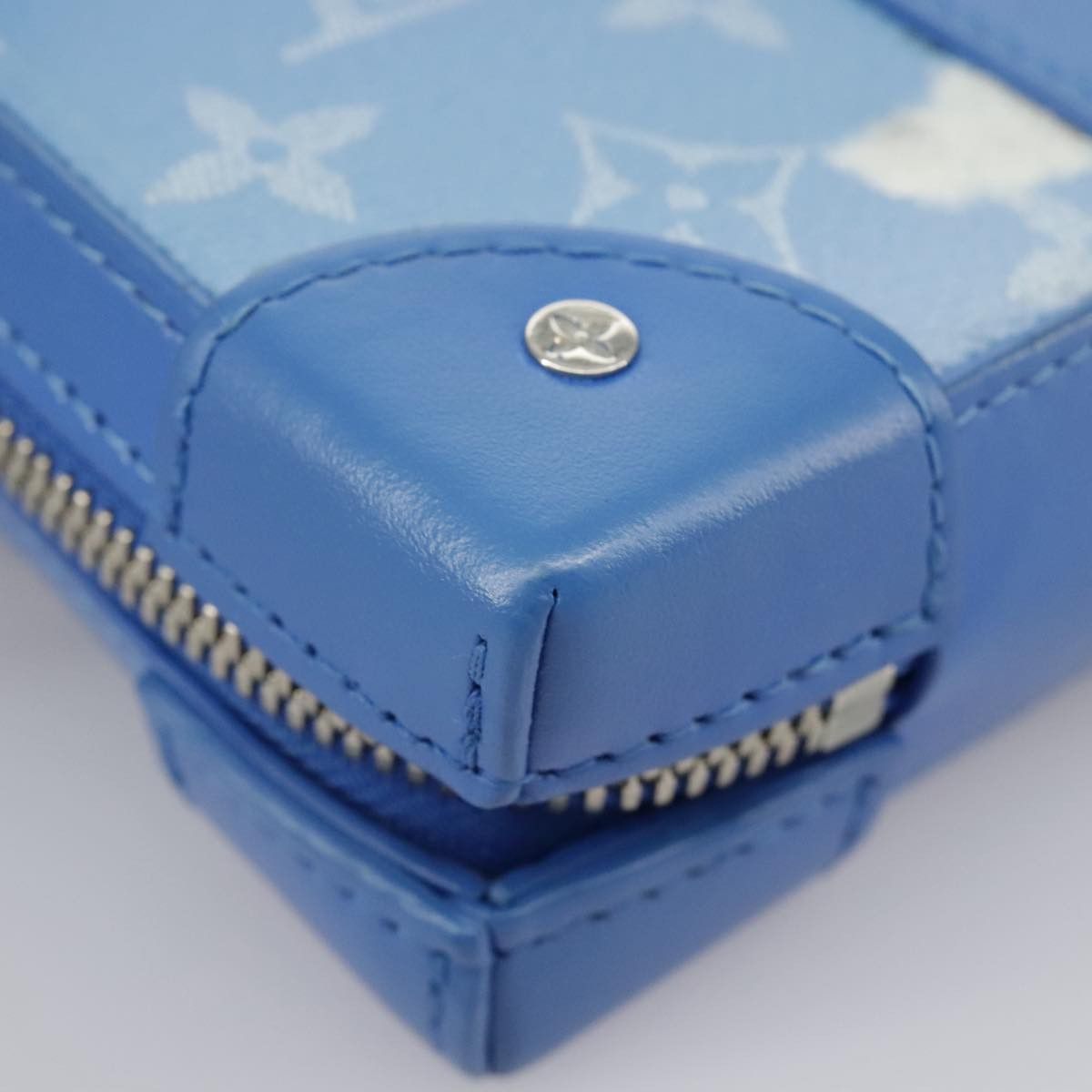 Louis Vuitton Trunk Blue Canvas Shoulder Bag (Pre-Owned) Size ONE SIZE - 13 Thumbnail