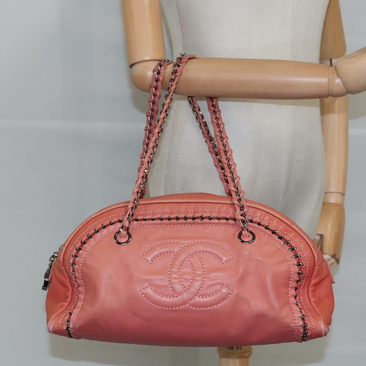 Chanel Logo Cc Pink Leather Handbag (Pre-Owned) Size ONE SIZE - 11 Thumbnail