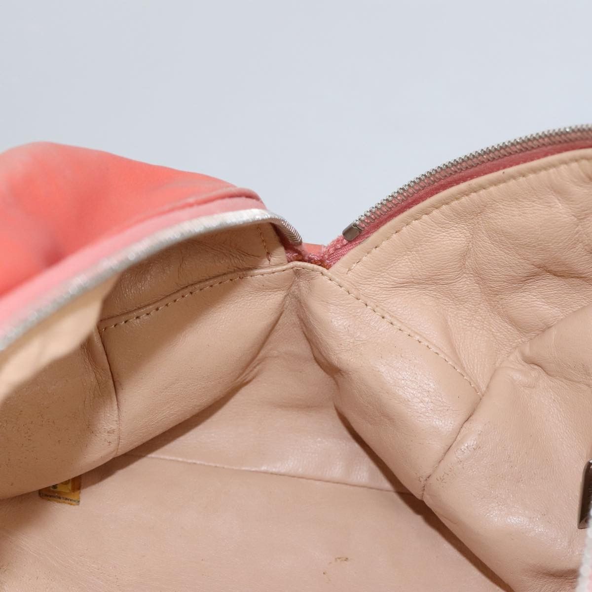 Chanel Logo Cc Pink Leather Handbag (Pre-Owned) Size ONE SIZE - 20 Thumbnail