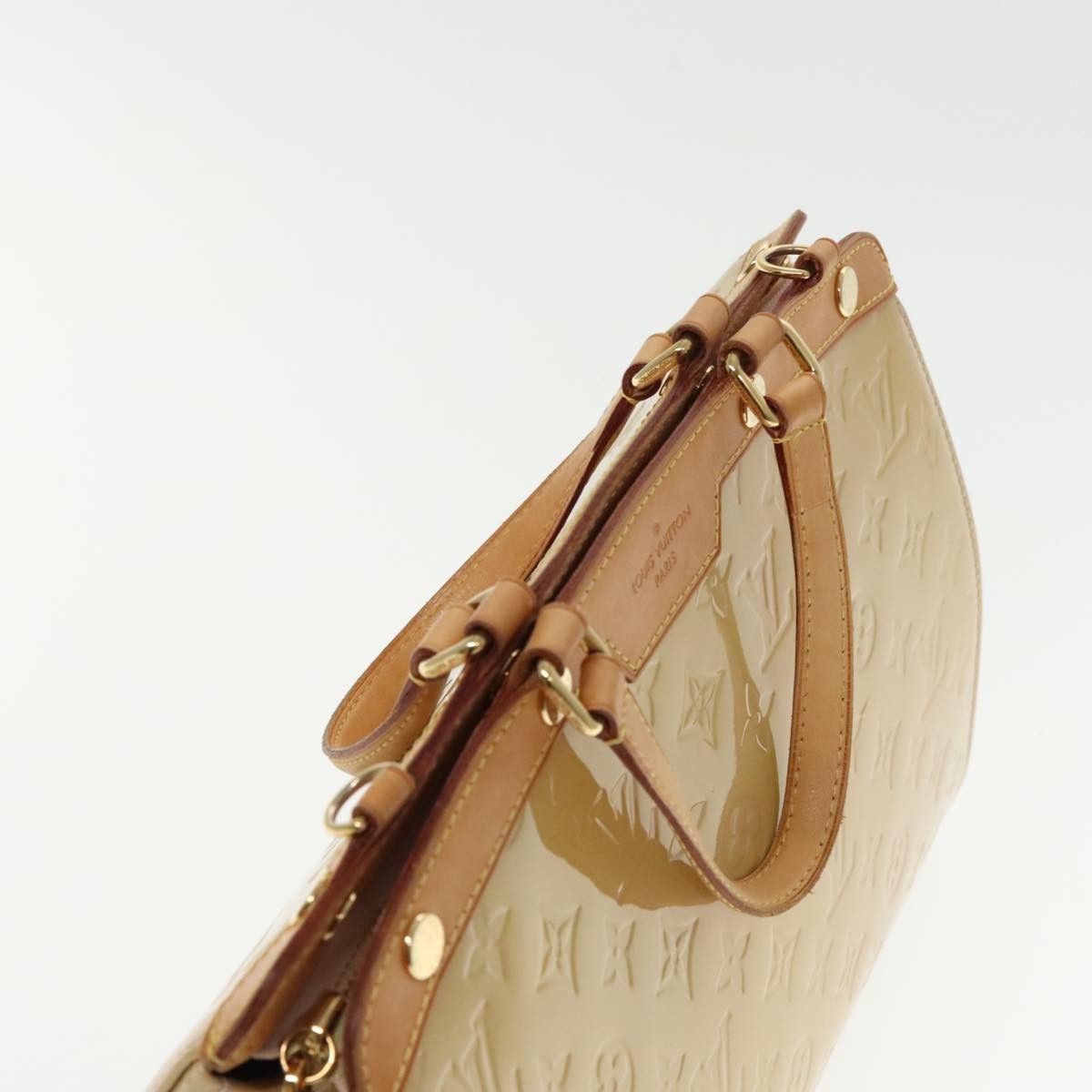 Louis Vuitton Blair Beige Patent Leather Handbag (Pre-Owned) Size ONE SIZE - 20 Thumbnail