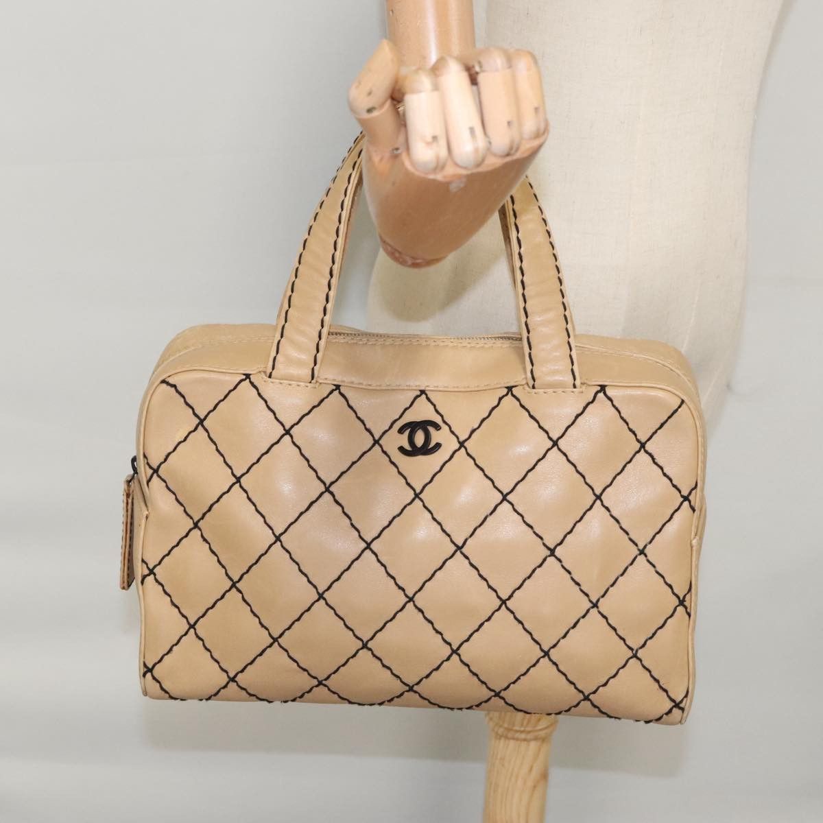Chanel Wild Stitch Beige Leather Handbag (Pre-Owned) Size ONE SIZE - 11 Thumbnail