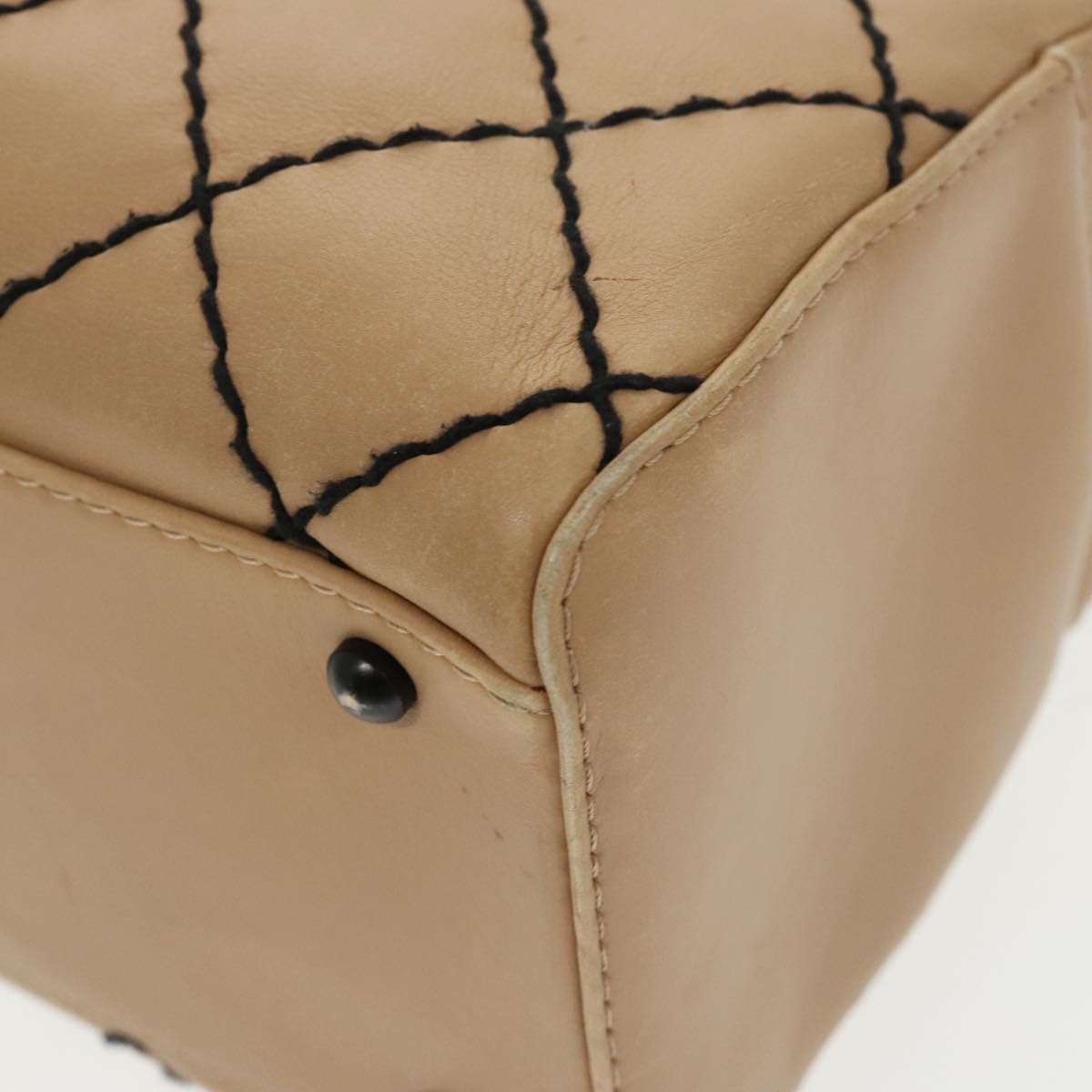 Chanel Wild Stitch Beige Leather Handbag (Pre-Owned) Size ONE SIZE - 16 Thumbnail