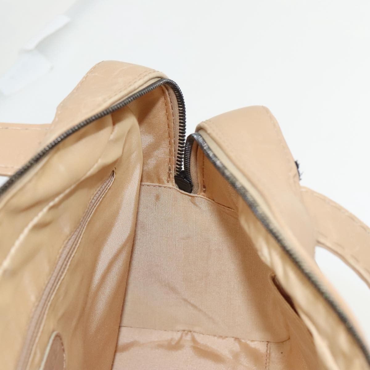 Chanel Wild Stitch Beige Leather Handbag (Pre-Owned) Size ONE SIZE - 19 Thumbnail