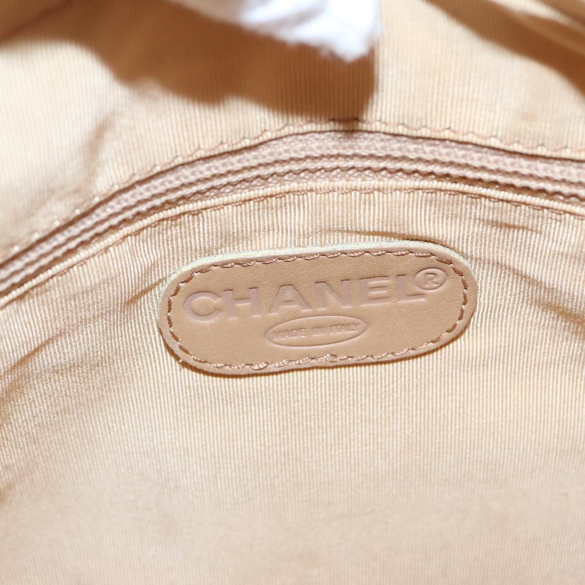 Chanel Wild Stitch Beige Leather Handbag (Pre-Owned) Size ONE SIZE - 9 Thumbnail