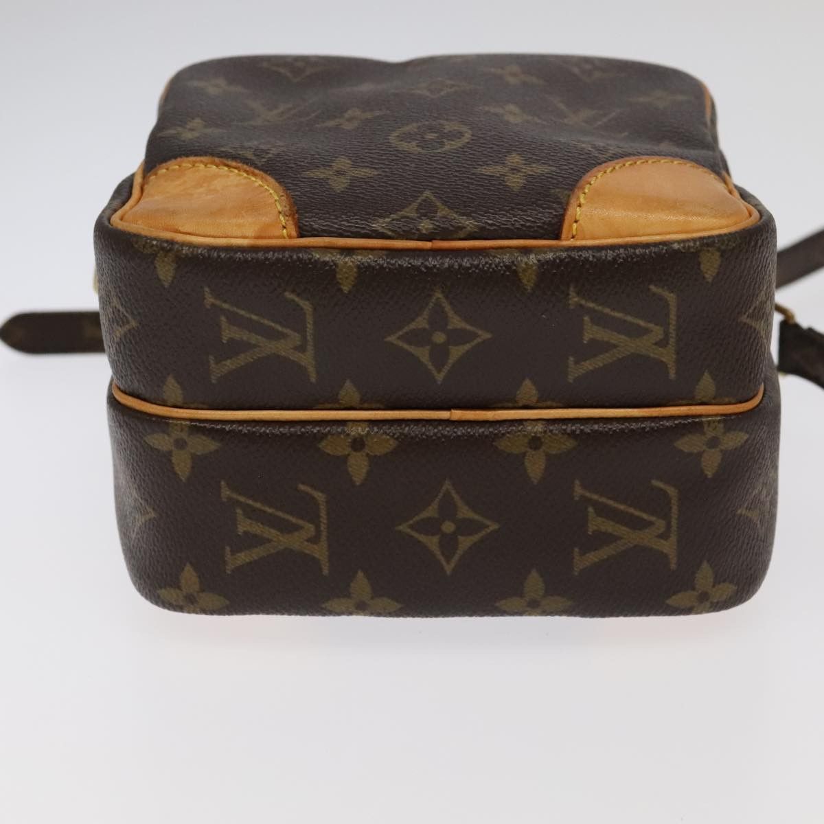 Louis Vuitton Amazon Brown Canvas Shoulder Bag (Pre-Owned) Size ONE SIZE - 5 Thumbnail