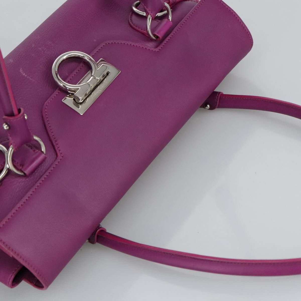 Salvatore Ferragamo Gancini Purple Leather Shoulder Bag (Pre-Owned) Size ONE SIZE - 10 Thumbnail