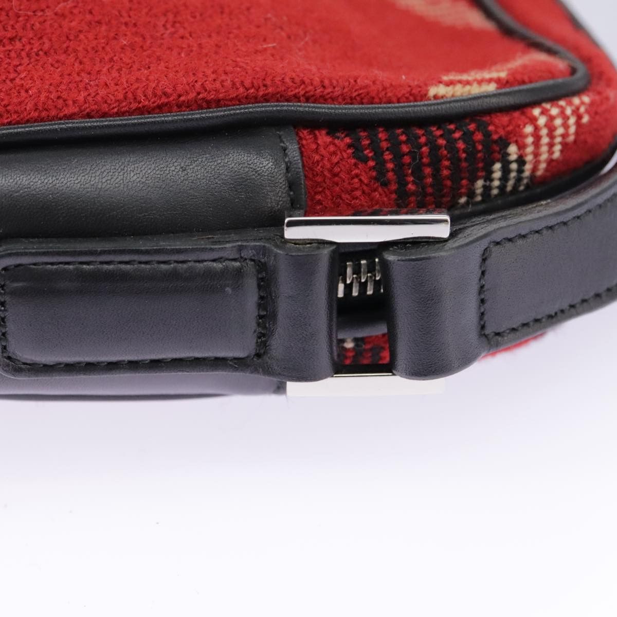 Burberry Red Wool Shoulder Bag (Pre-Owned) Size ONE SIZE - 14 Thumbnail