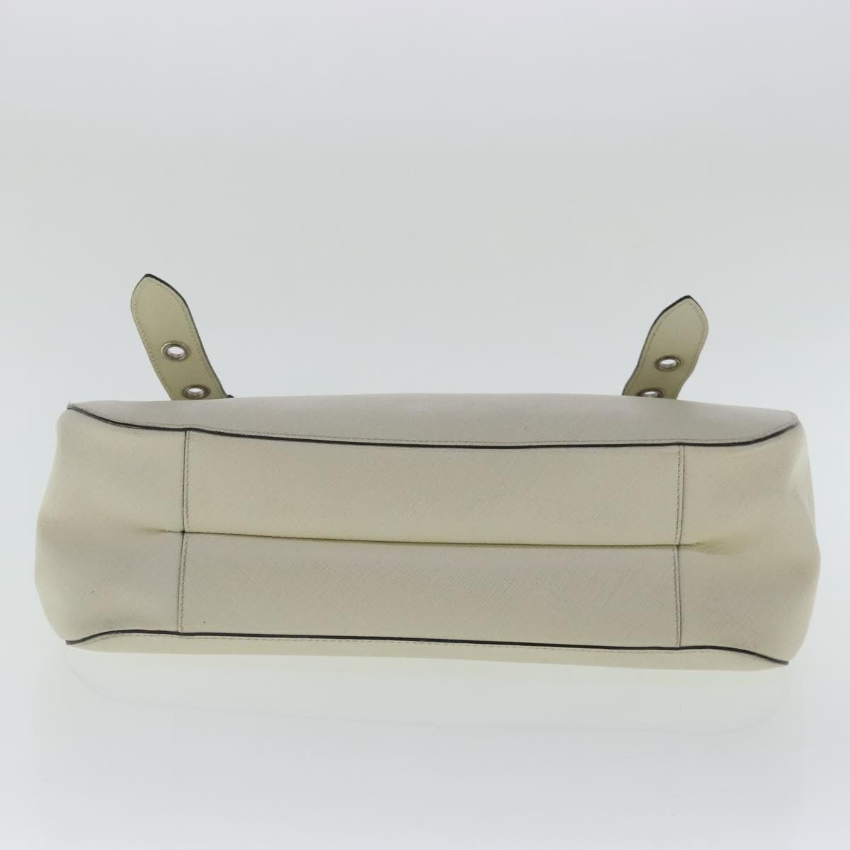 Salvatore Ferragamo Gancini White Leather Handbag (Pre-Owned) Size ONE SIZE - 18 Thumbnail