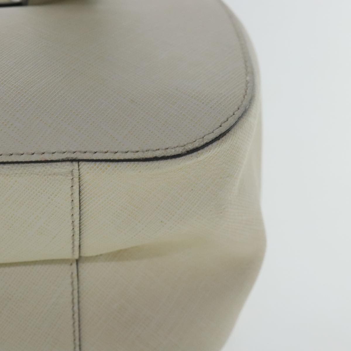 Salvatore Ferragamo Gancini White Leather Handbag (Pre-Owned) Size ONE SIZE - 9 Thumbnail