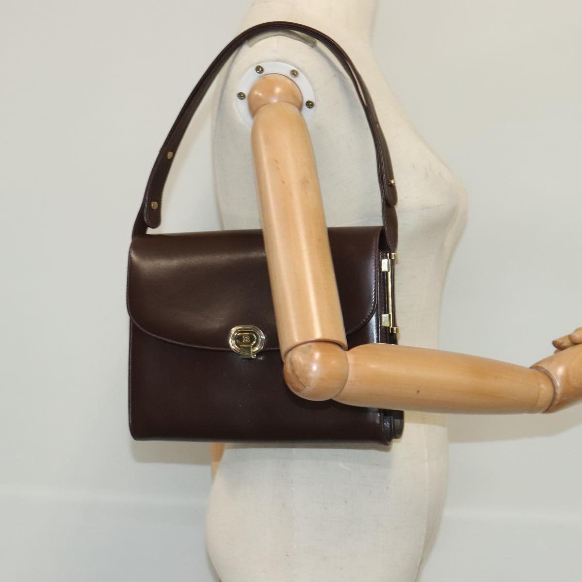 Bally Brown Leather Shoulder Bag (Pre-Owned) Size ONE SIZE - 14 Thumbnail