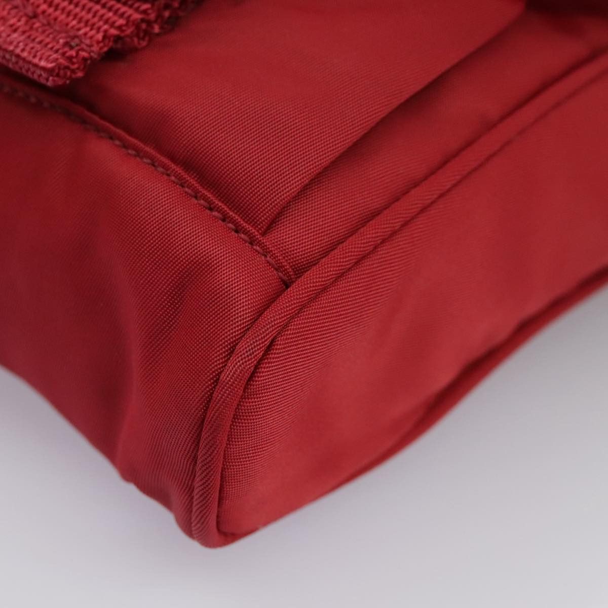 Prada Triangle Logo Red Synthetic Clutch Bag (Pre-Owned) Size ONE SIZE - 11 Thumbnail
