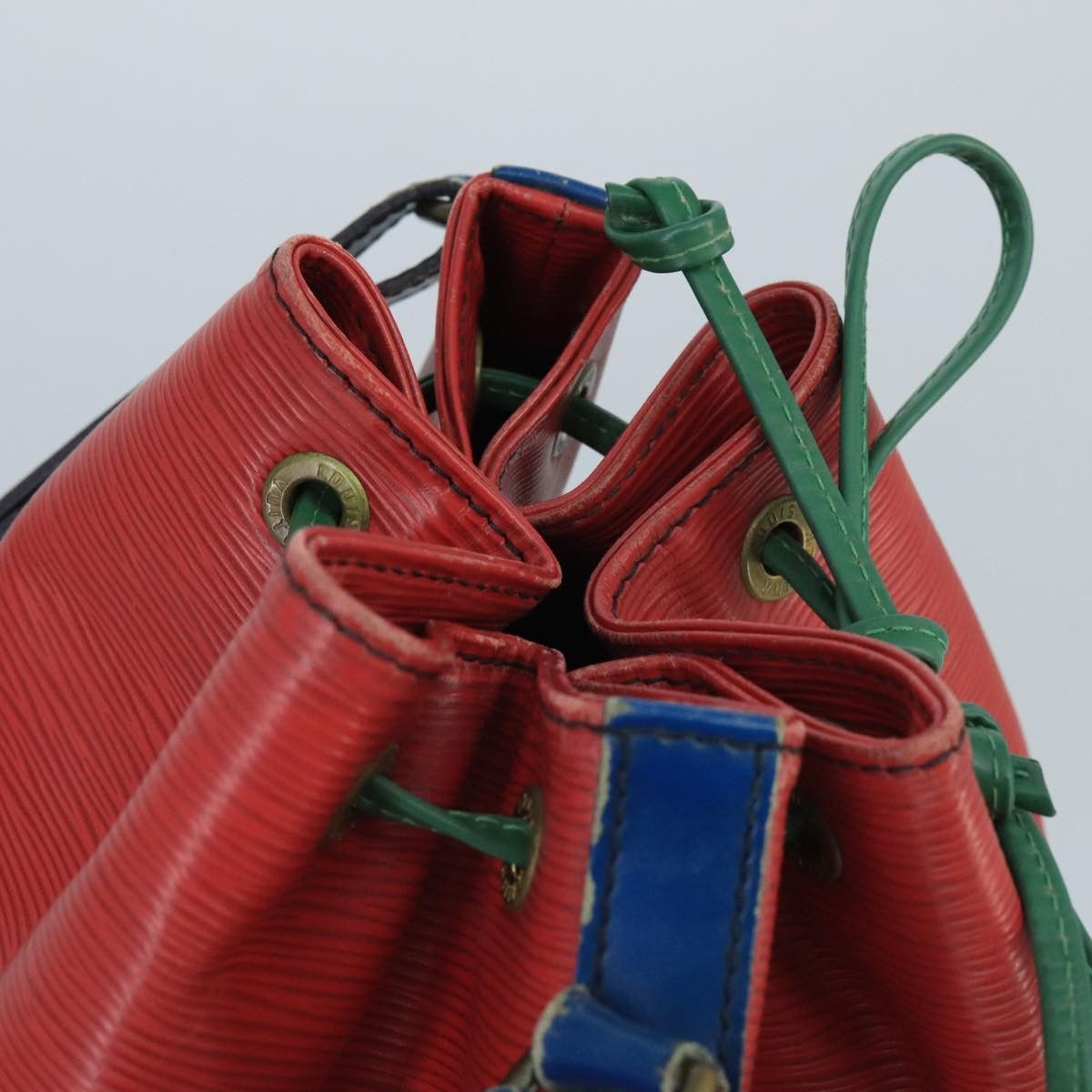 Louis Vuitton Noe Red Leather Shoulder Bag (Pre-Owned) Size ONE SIZE - 12 Thumbnail