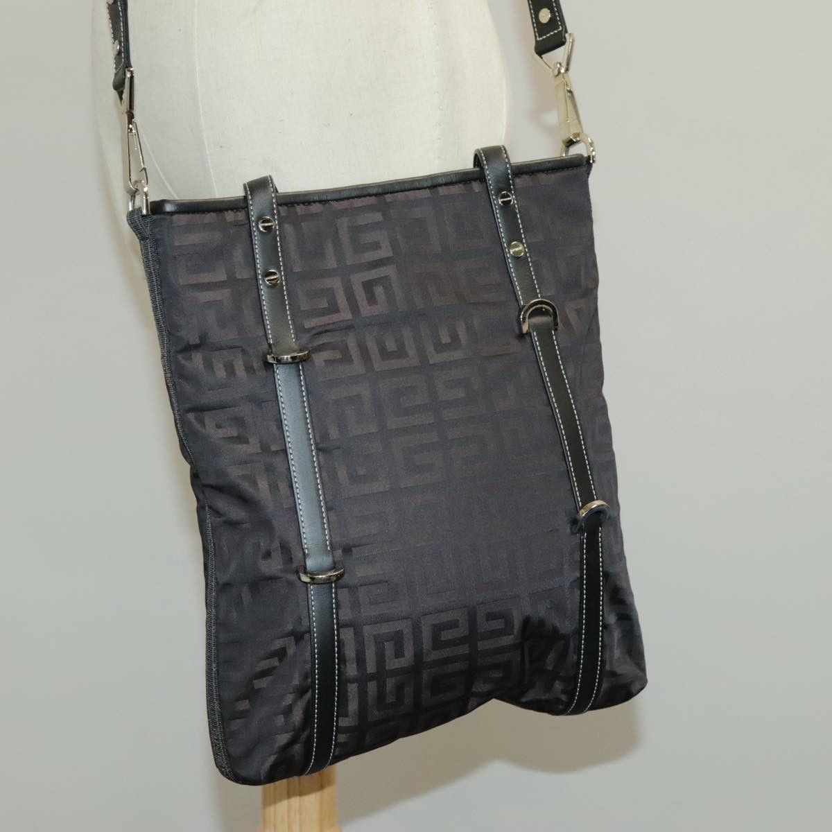 Givenchy Black Synthetic Tote Bag (Pre-Owned) Size ONE SIZE - 19 Thumbnail