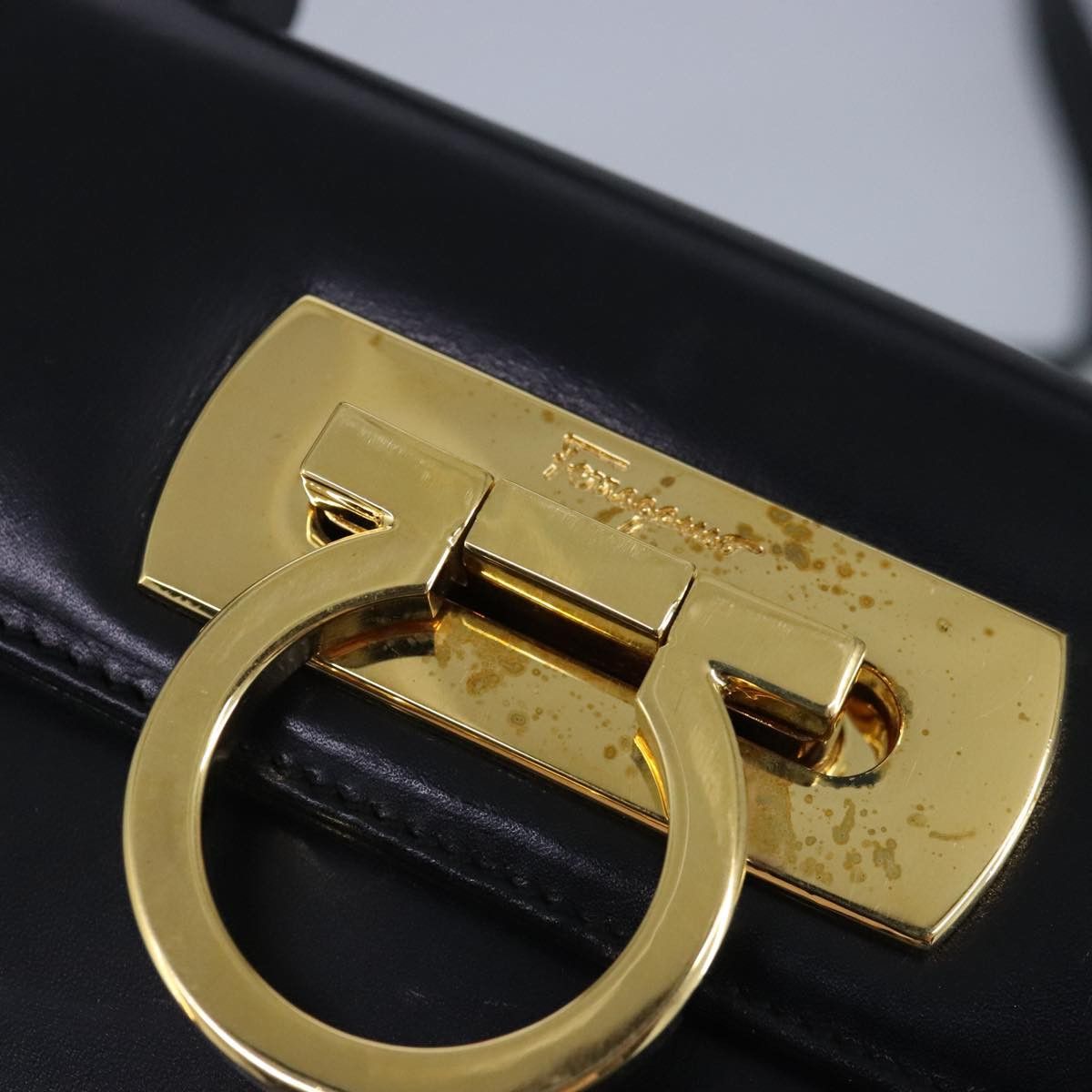 Salvatore Ferragamo Gancini Black Leather Handbag (Pre-Owned) Size ONE SIZE - 12 Thumbnail