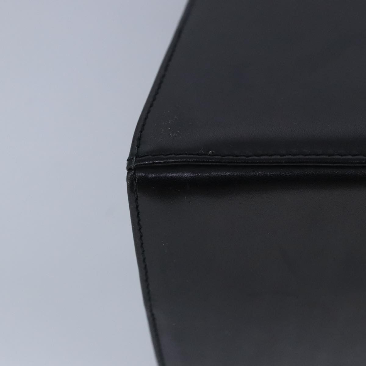 Salvatore Ferragamo Gancini Black Leather Handbag (Pre-Owned) Size ONE SIZE - 10 Thumbnail