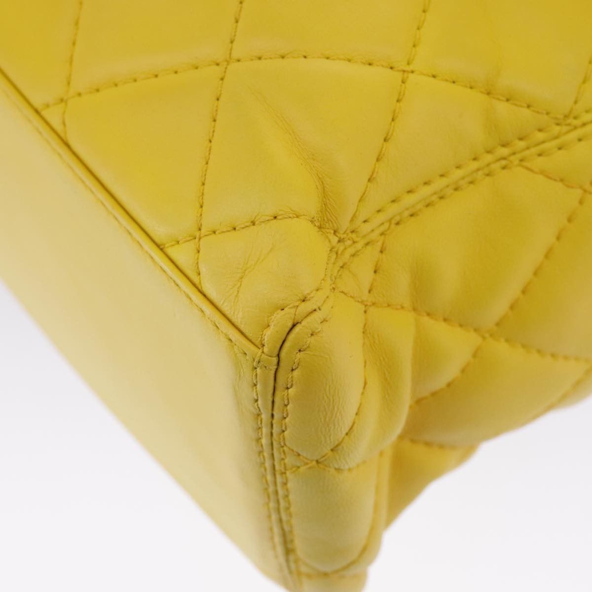 Chanel Cabas Yellow Leather Handbag (Pre-Owned) Size ONE SIZE - 9 Thumbnail