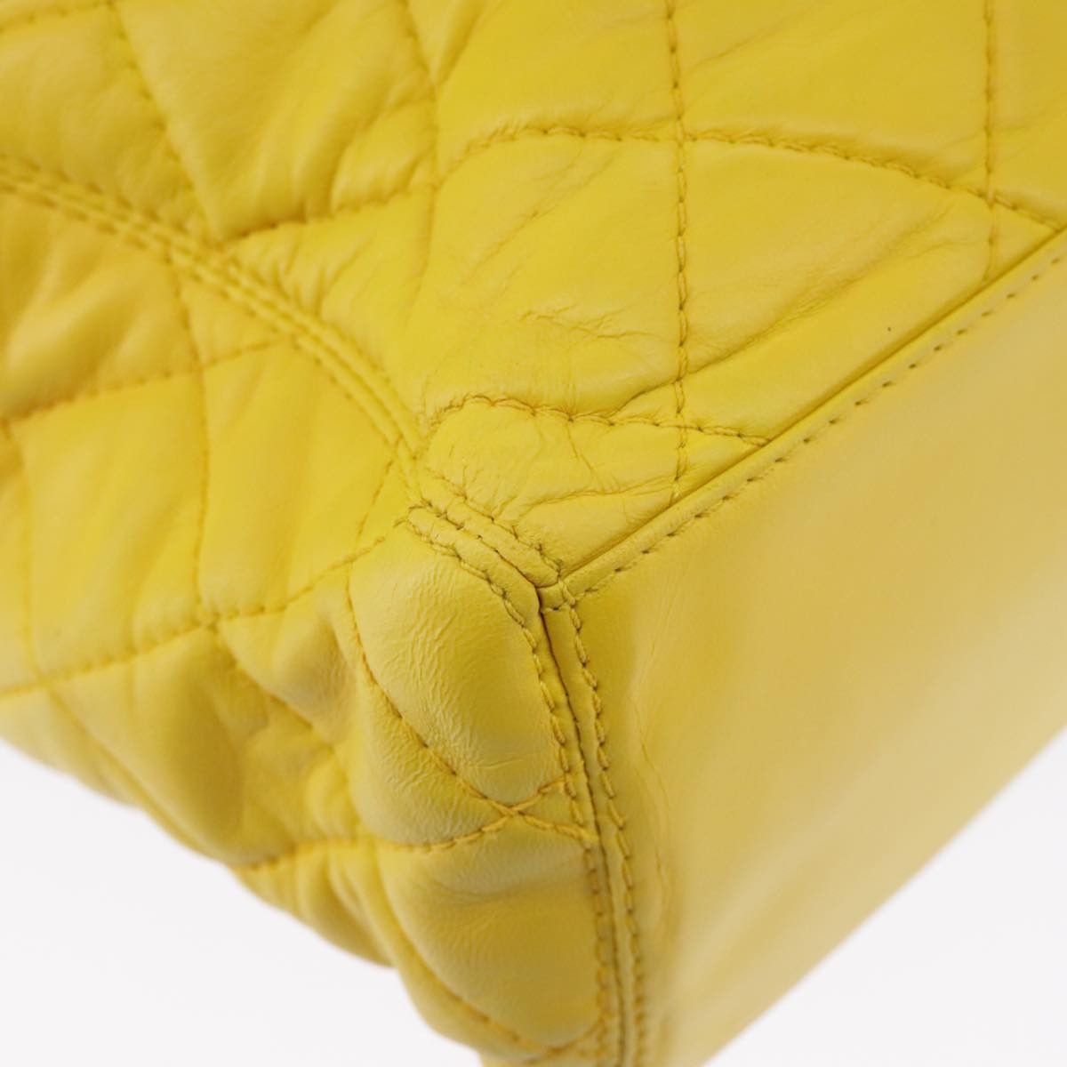 Chanel Cabas Yellow Leather Handbag (Pre-Owned) Size ONE SIZE - 8 Thumbnail