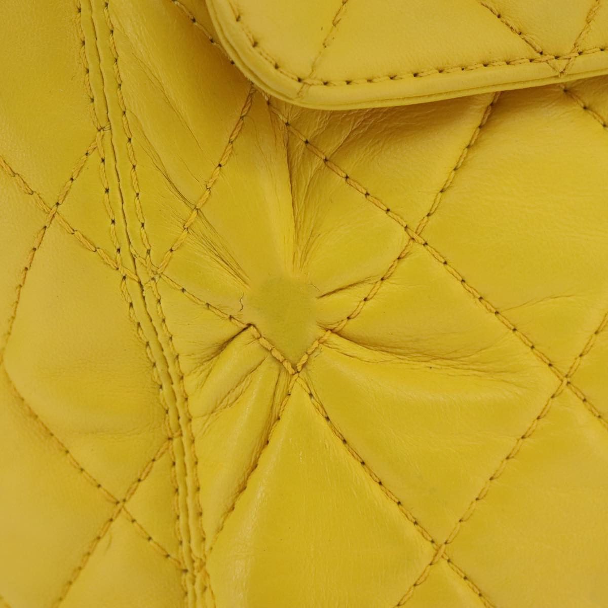 Chanel Cabas Yellow Leather Handbag (Pre-Owned) Size ONE SIZE - 10 Thumbnail