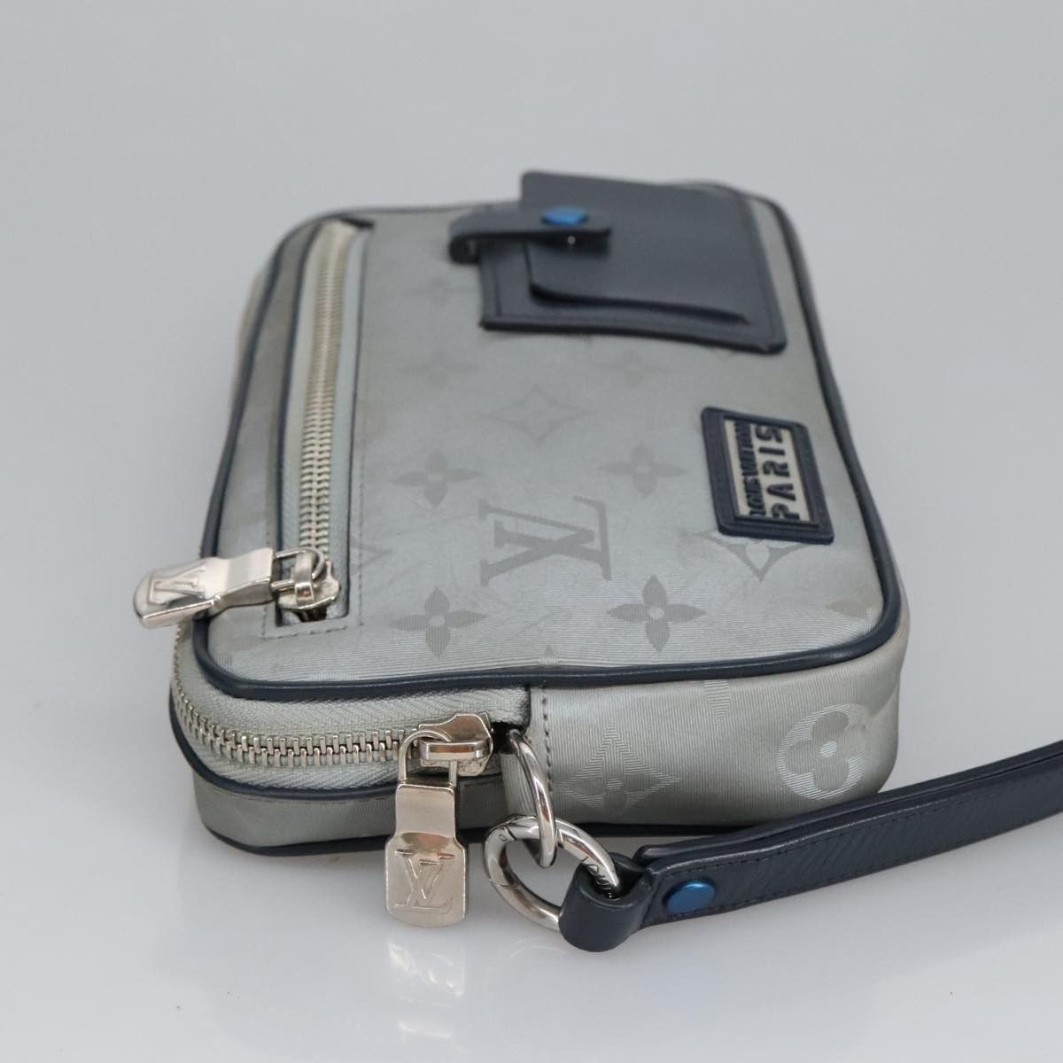 Louis Vuitton Satellite Silver Canvas Clutch Bag (Pre-Owned) Size ONE SIZE - 3 Thumbnail