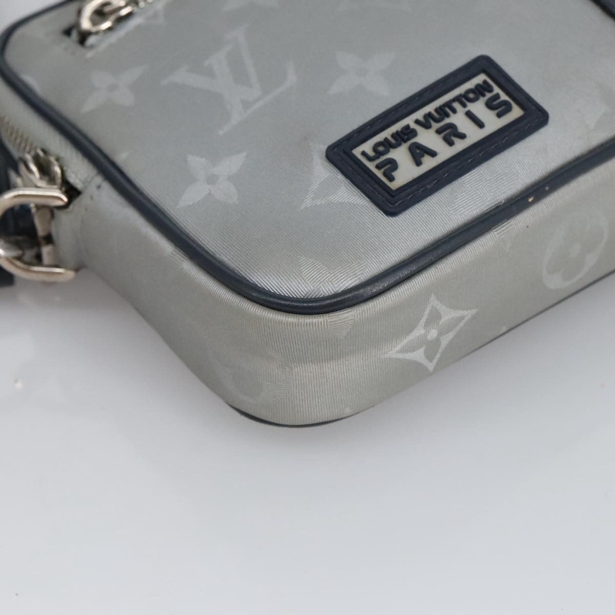 Louis Vuitton Satellite Silver Canvas Clutch Bag (Pre-Owned) Size ONE SIZE - 6 Thumbnail