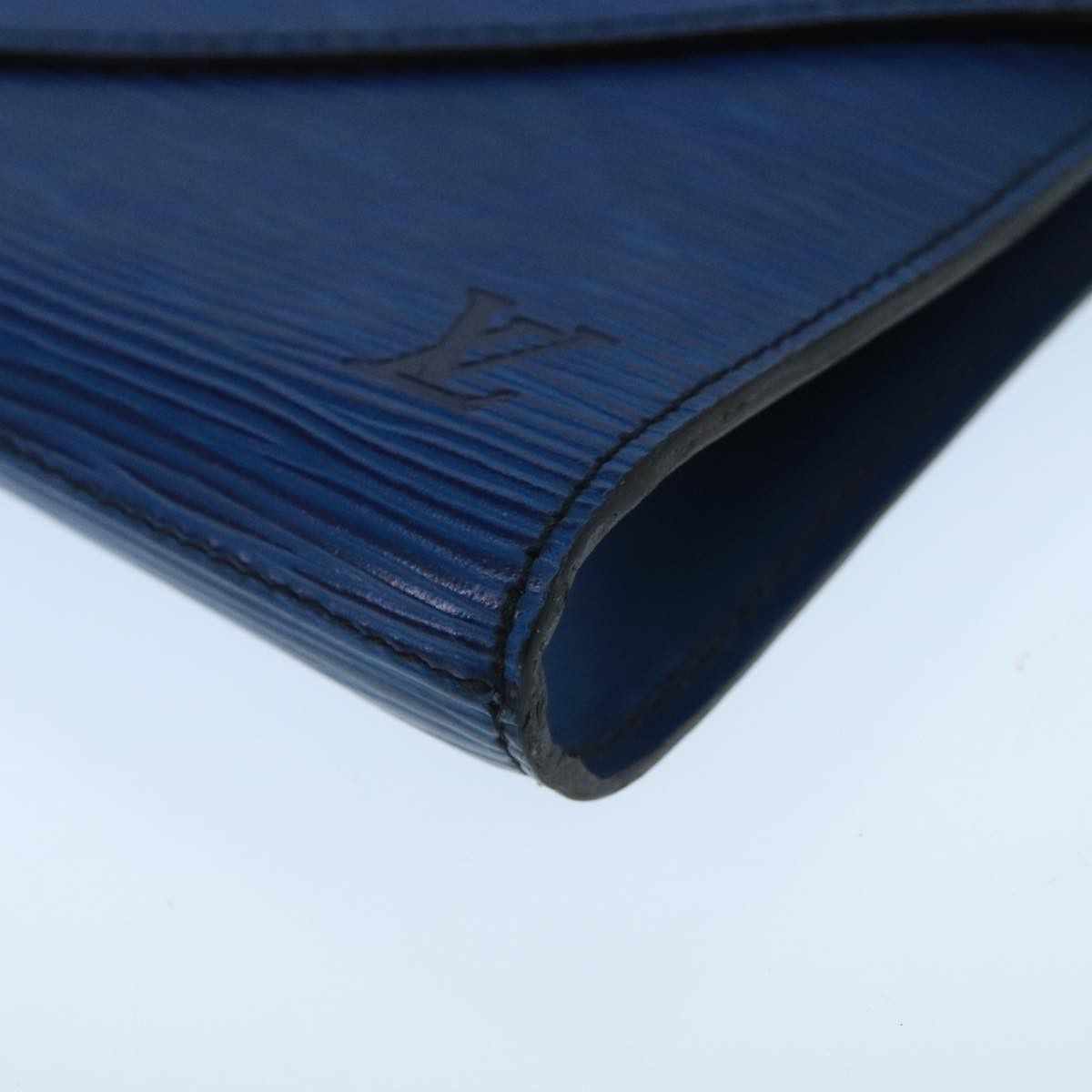Louis Vuitton Art Déco Blue Leather Clutch Bag (Pre-Owned) Size ONE SIZE - 5 Thumbnail
