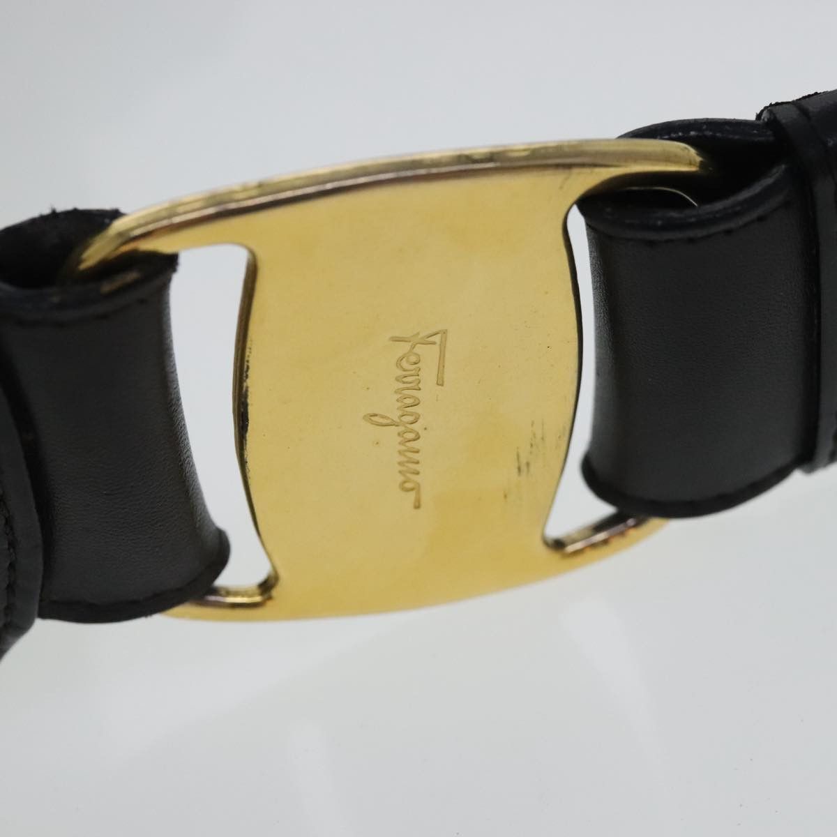 Salvatore Ferragamo Vara Black Suede Shoulder Bag (Pre-Owned) Size ONE SIZE - 13 Thumbnail