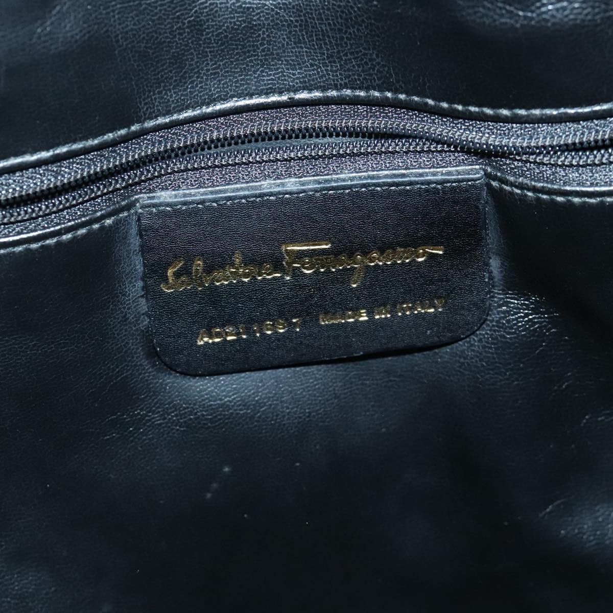 Salvatore Ferragamo Vara Black Suede Shoulder Bag (Pre-Owned) Size ONE SIZE - 15 Thumbnail