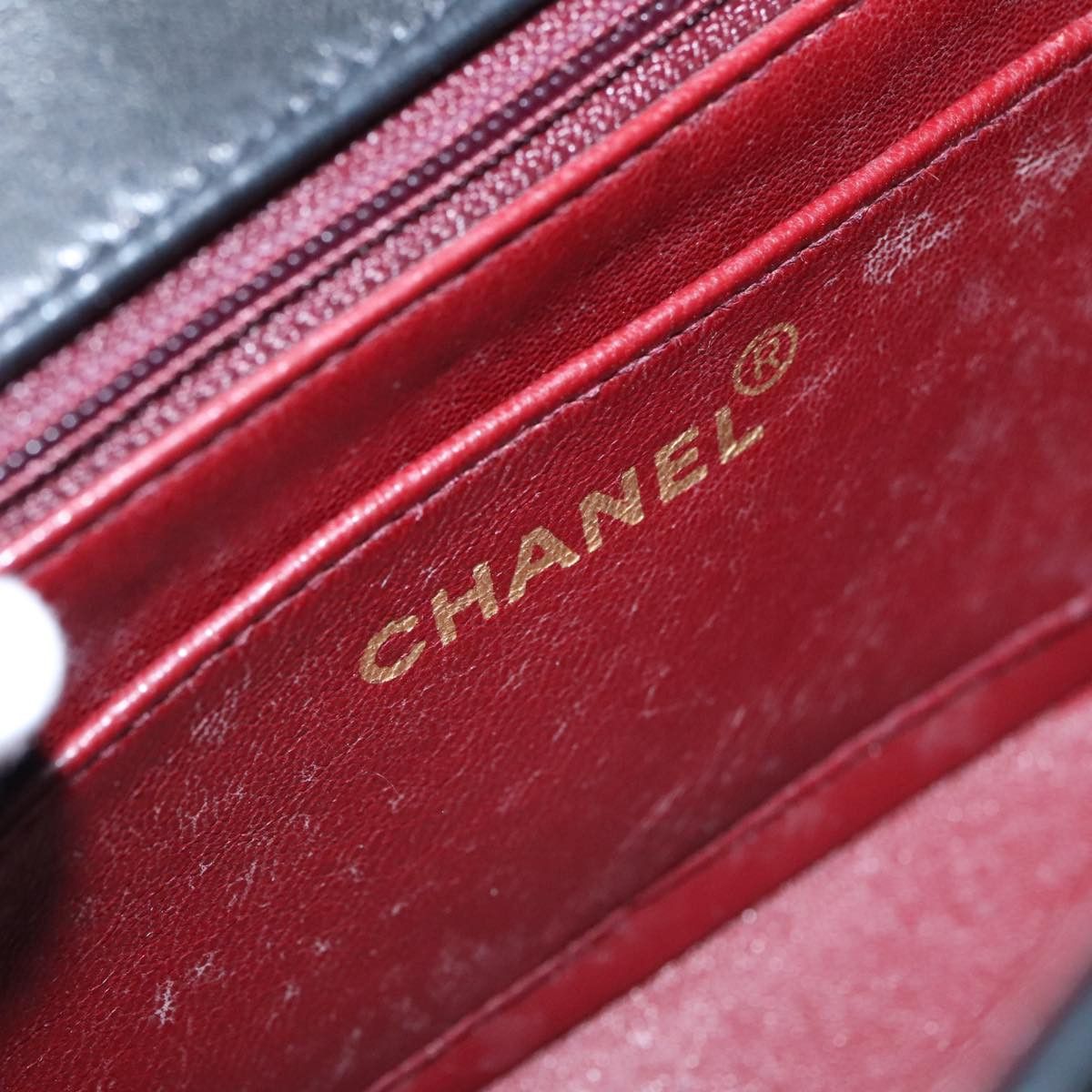 Chanel Diana Black Leather Shoulder Bag (Pre-Owned) Size ONE SIZE - 14 Thumbnail