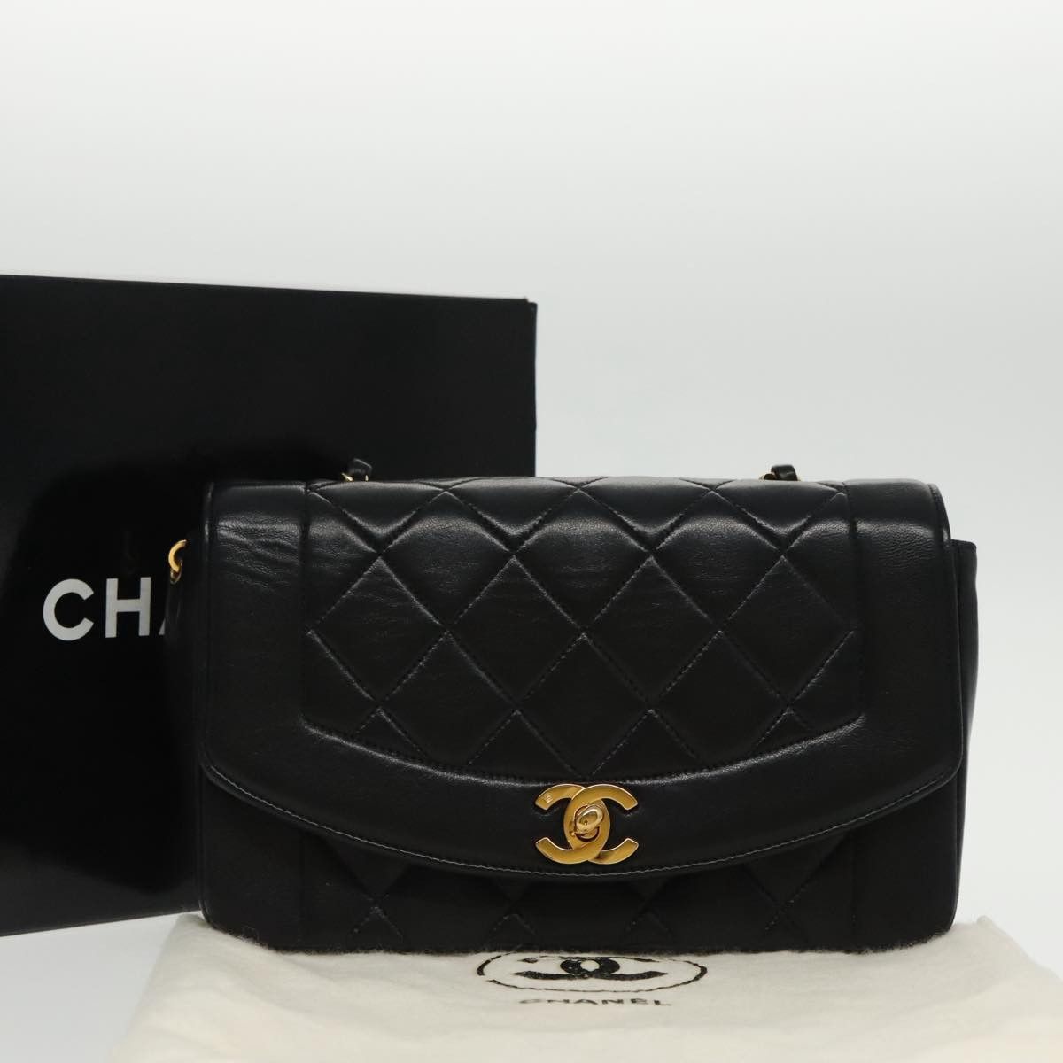 Chanel Diana Black Leather Shoulder Bag (Pre-Owned) Size ONE SIZE - 19 Thumbnail