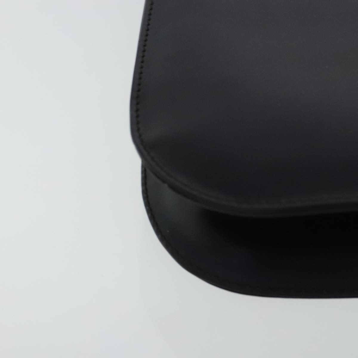 Salvatore Ferragamo Black Leather Shoulder Bag (Pre-Owned) Size ONE SIZE - 7 Thumbnail