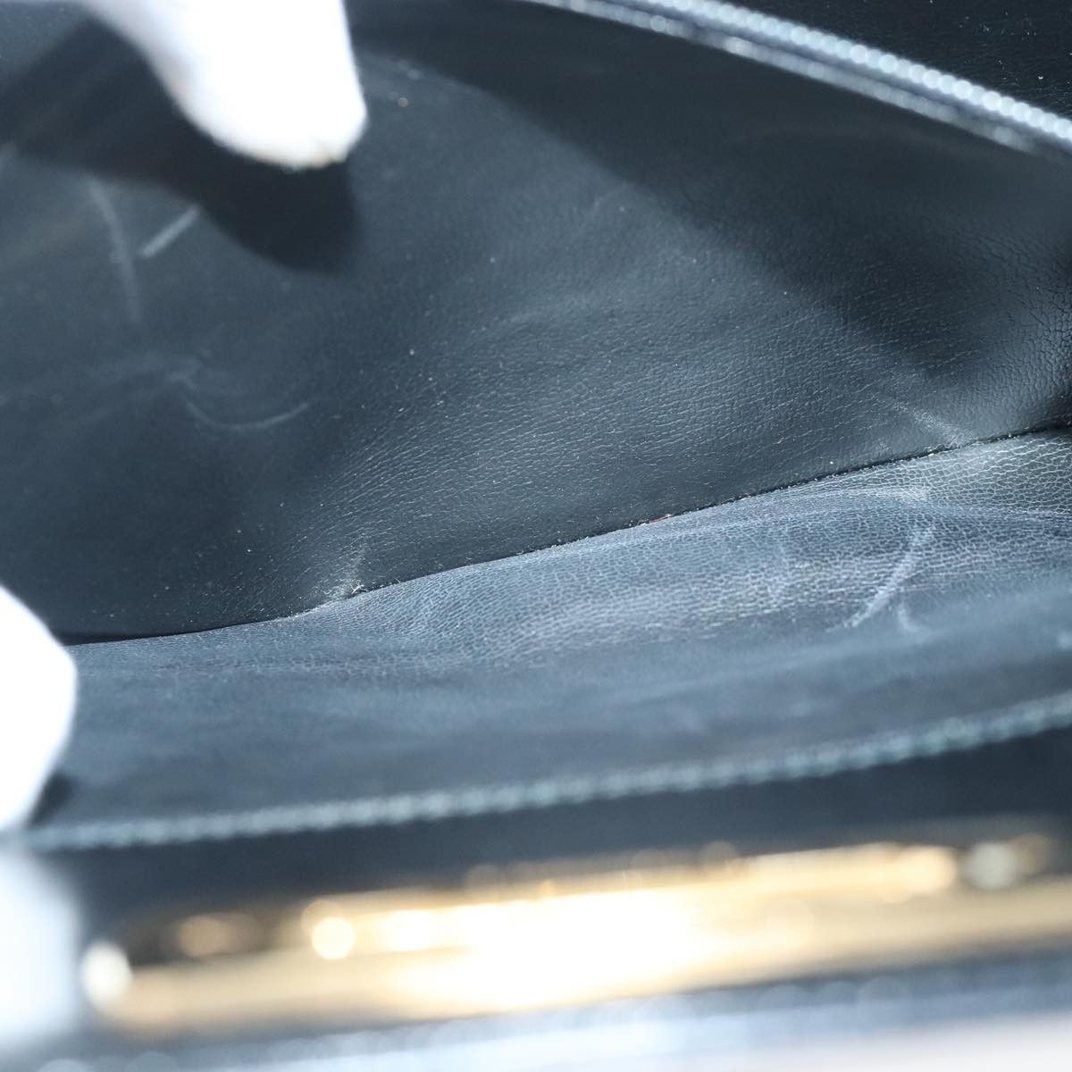 Salvatore Ferragamo Gancini Black Leather Shoulder Bag (Pre-Owned) Size ONE SIZE - 11 Thumbnail