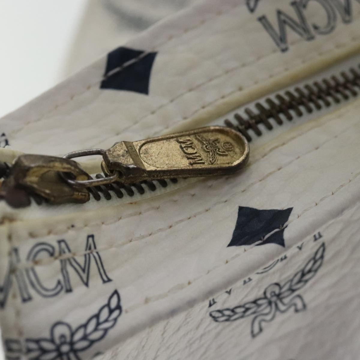 MCM Visetos White Canvas Tote Bag (Pre-Owned) Size ONE SIZE - 11 Thumbnail