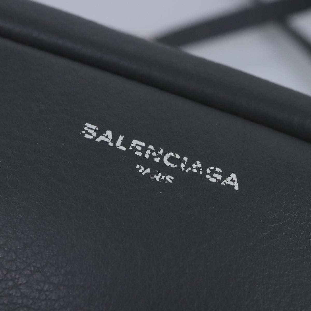 Balenciaga Everyday Grey Leather Shoulder Bag (Pre-Owned) Size ONE SIZE - 14 Thumbnail