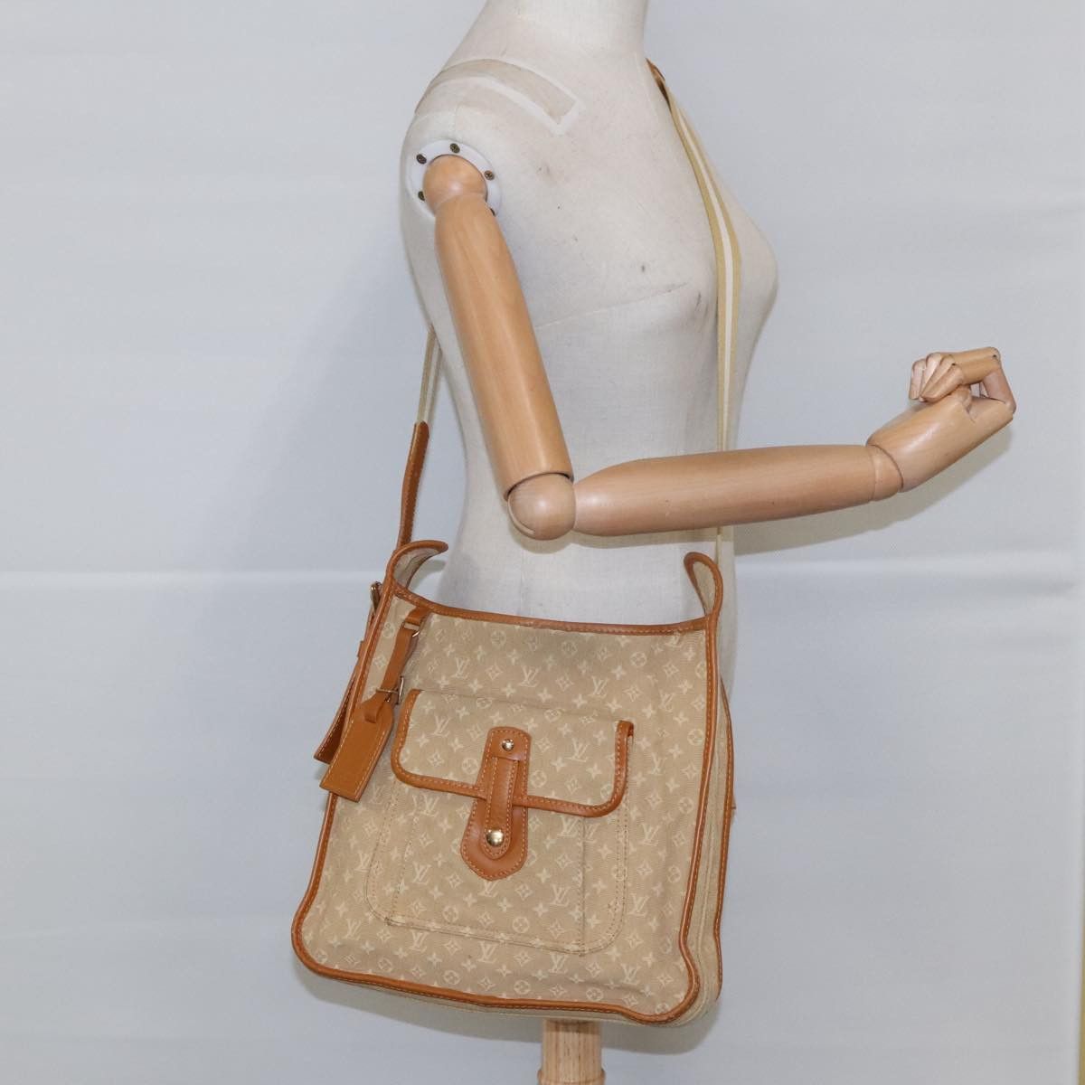 Louis Vuitton Mary Kate Beige Canvas Shoulder Bag (Pre-Owned) Size ONE SIZE - 14 Thumbnail