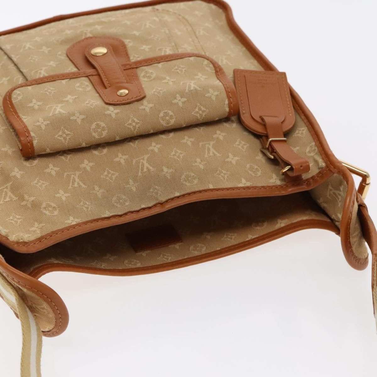 Louis Vuitton Mary Kate Beige Canvas Shoulder Bag (Pre-Owned) Size ONE SIZE - 16 Thumbnail