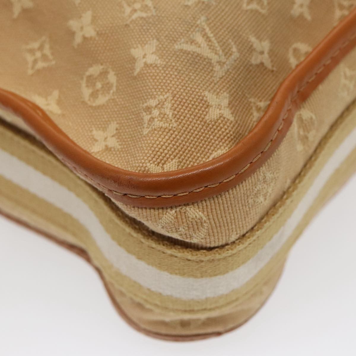 Louis Vuitton Mary Kate Beige Canvas Shoulder Bag (Pre-Owned) Size ONE SIZE - 9 Thumbnail