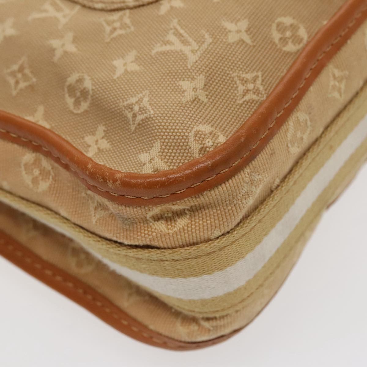 Louis Vuitton Mary Kate Beige Canvas Shoulder Bag (Pre-Owned) Size ONE SIZE - 7 Thumbnail