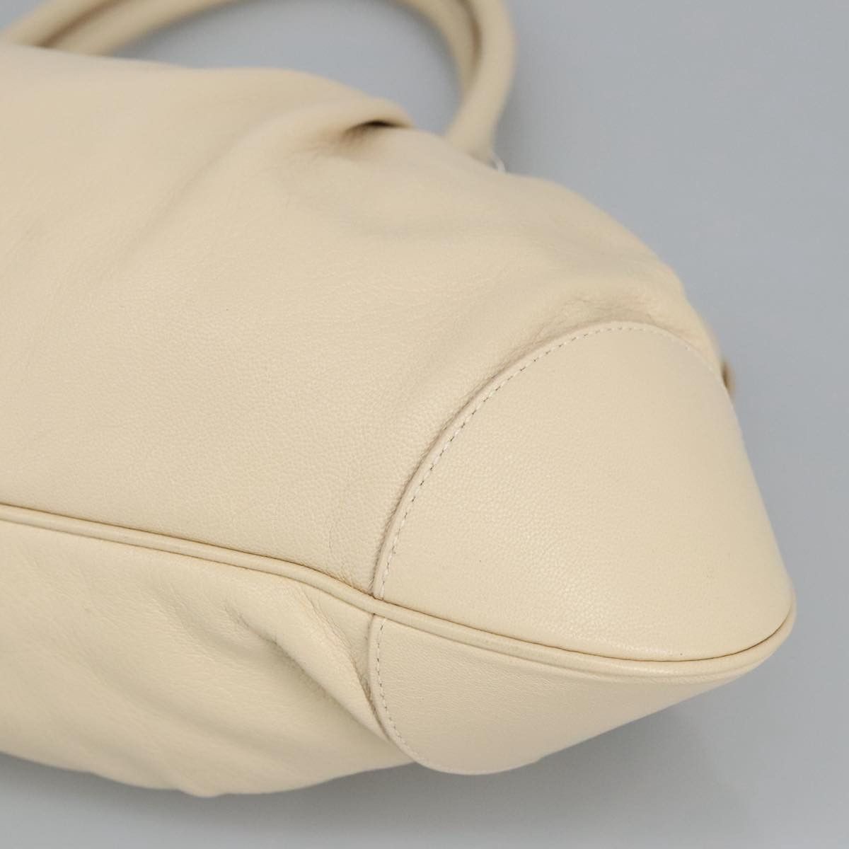 Salvatore Ferragamo Gancini White Leather Handbag (Pre-Owned) Size ONE SIZE - 11 Thumbnail