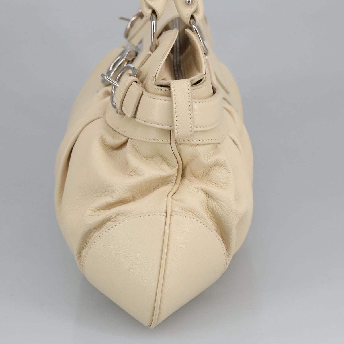 Salvatore Ferragamo Gancini White Leather Handbag (Pre-Owned) Size ONE SIZE - 5 Thumbnail