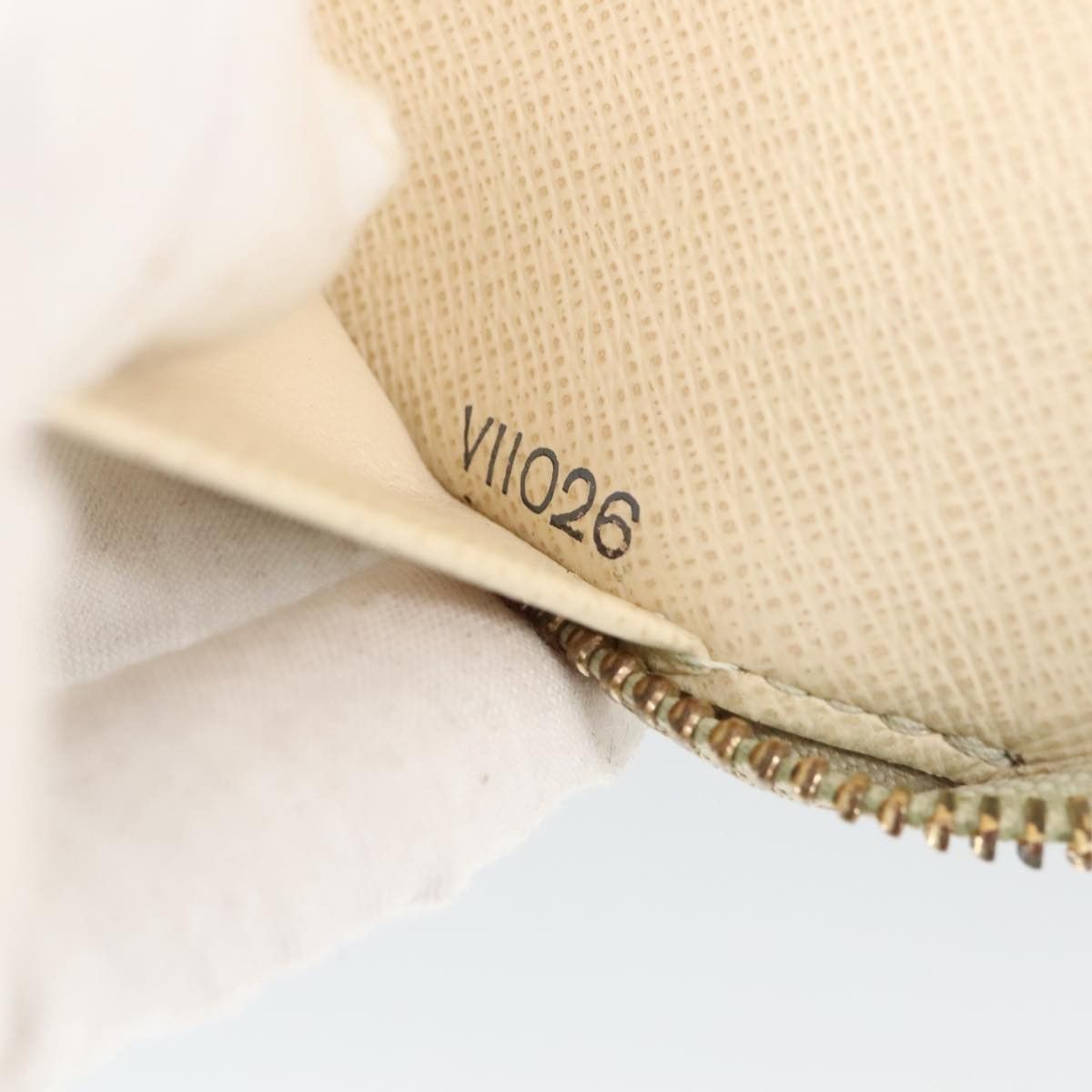 Louis Vuitton Zippy Wallet White Canvas Wallet (Pre-Owned) Size ONE SIZE - 15 Thumbnail