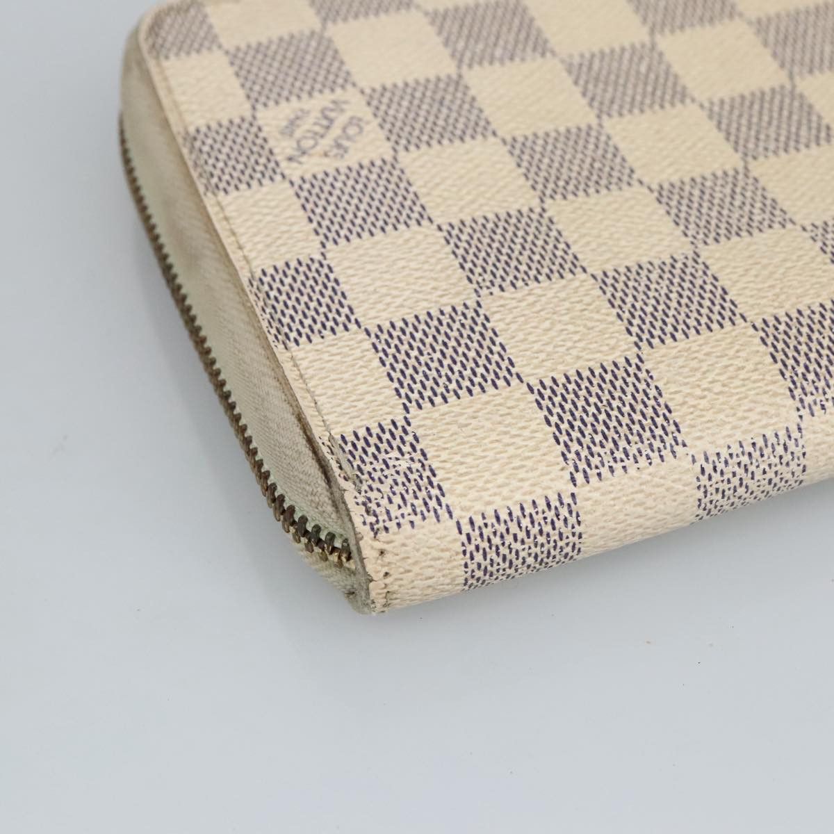 Louis Vuitton Zippy Wallet White Canvas Wallet (Pre-Owned) Size ONE SIZE - 9 Thumbnail
