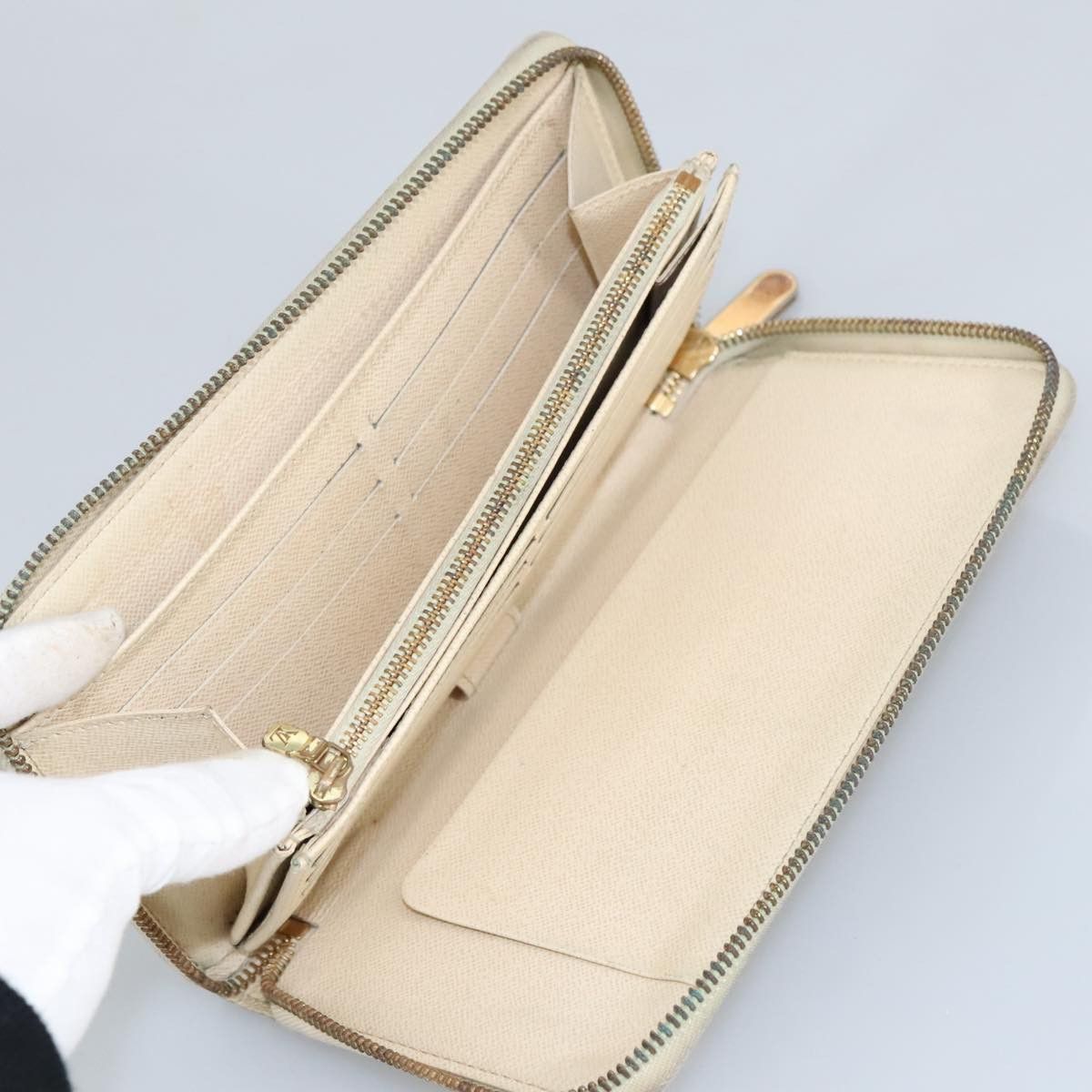 Louis Vuitton Zippy Wallet White Canvas Wallet (Pre-Owned) Size ONE SIZE - 13 Thumbnail