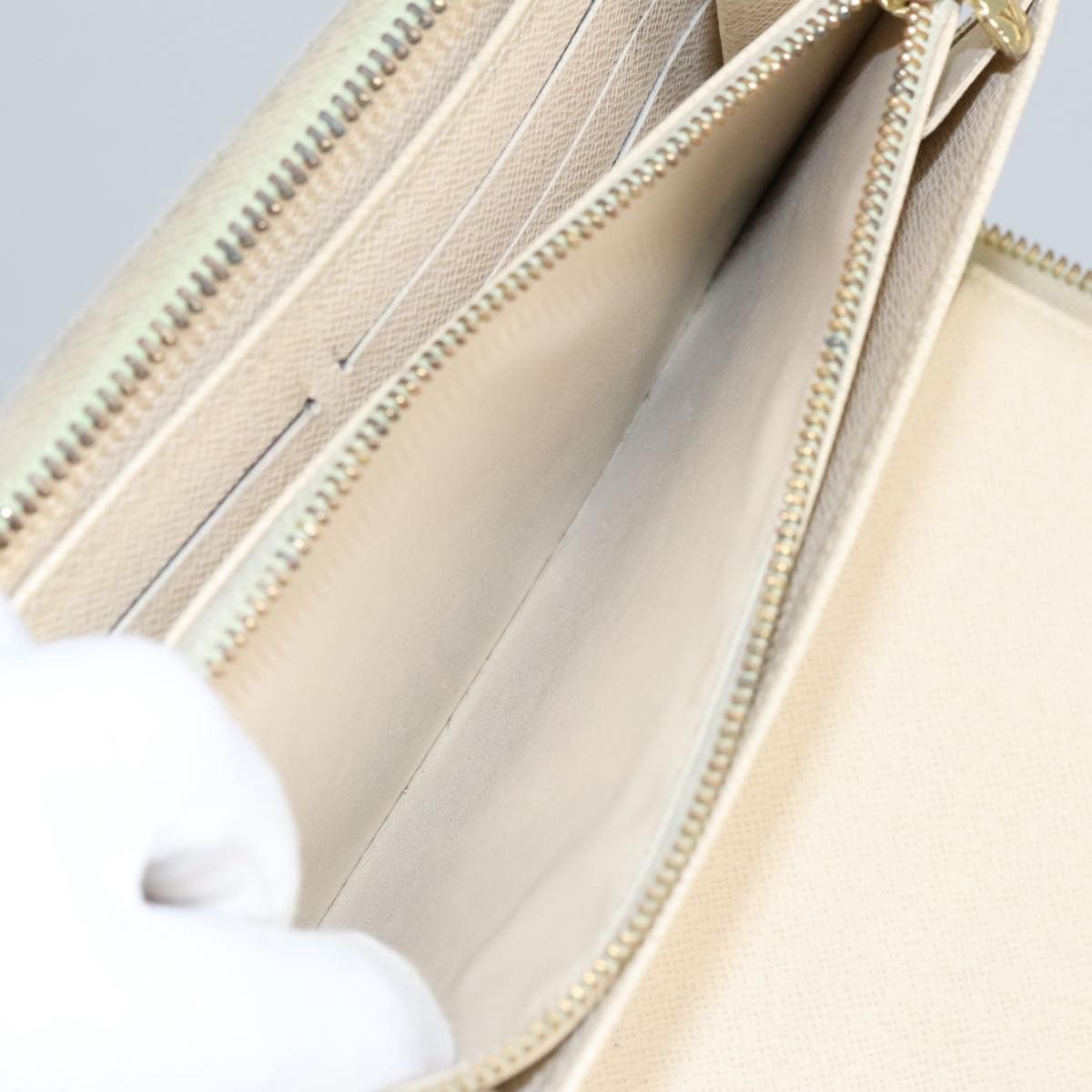 Louis Vuitton Zippy Wallet White Canvas Wallet (Pre-Owned) Size ONE SIZE - 10 Thumbnail
