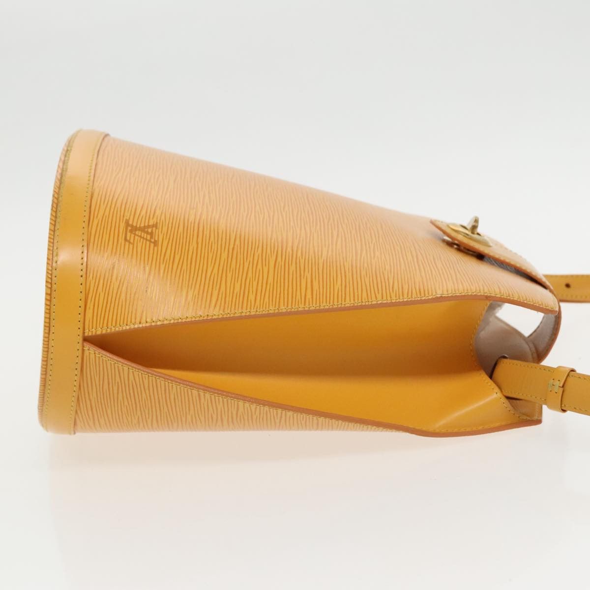 Louis Vuitton Cluny Yellow Leather Shoulder Bag (Pre-Owned) Size ONE SIZE - 3 Thumbnail
